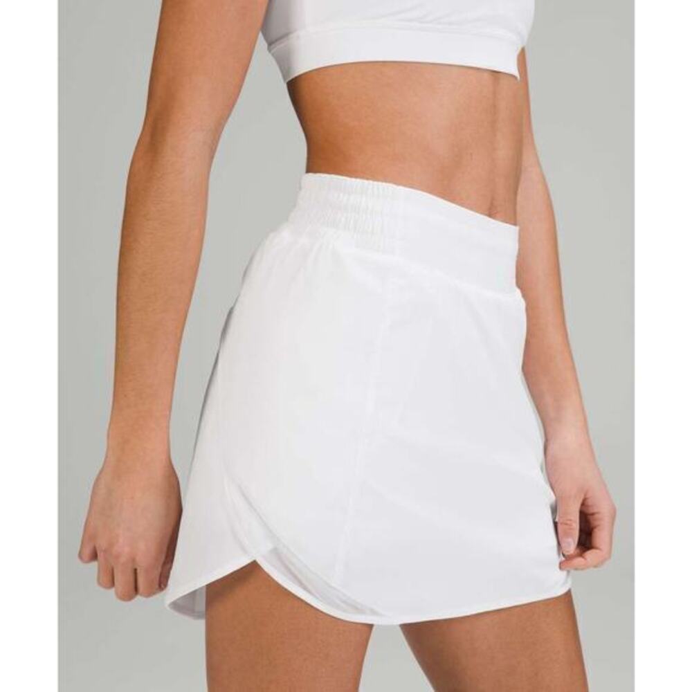 White Lululemon Hotty Hot High-Rise Skirt Sz 2 Built-In Shorts Athletic Tennis